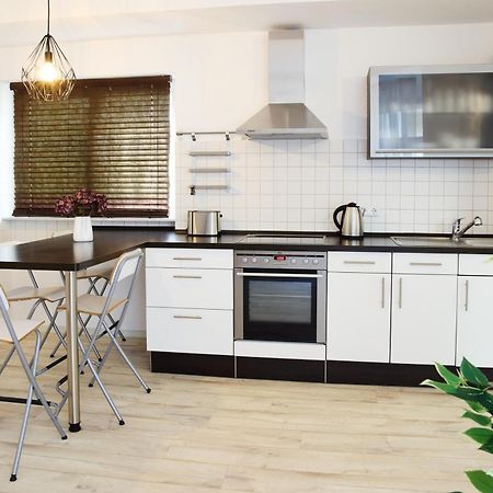 Idee Living City-Apartment - Terrasse - Netflix Манхайм Екстериор снимка